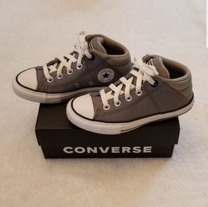 Converse shoes size 13 boys